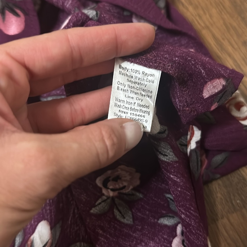 NWOT FUN 2 FUN floral blouse purple - Picture 5 of 5